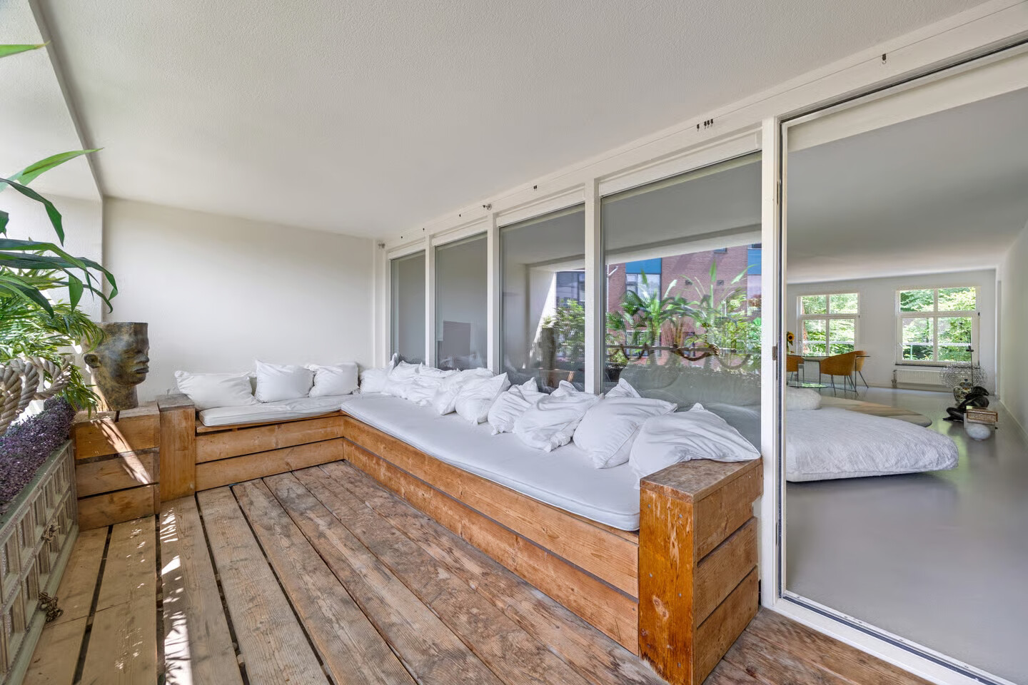 Appartement te koop: Rozenboomlaan 1T, Voorburg