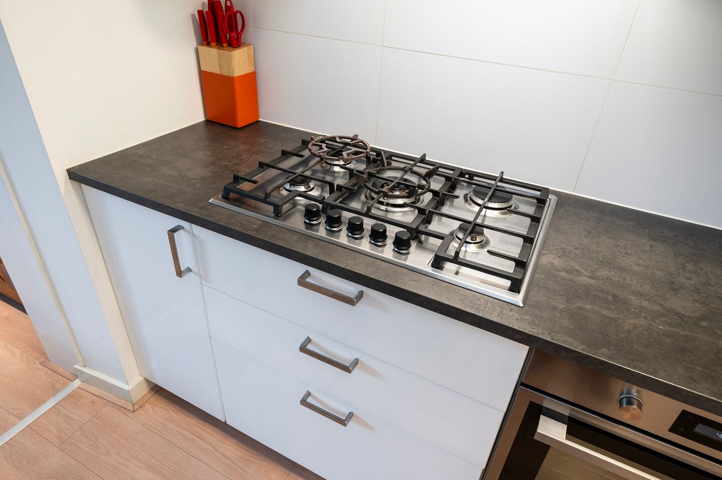Tussenwoning te koop: Tulpentuin 347, Voorburg