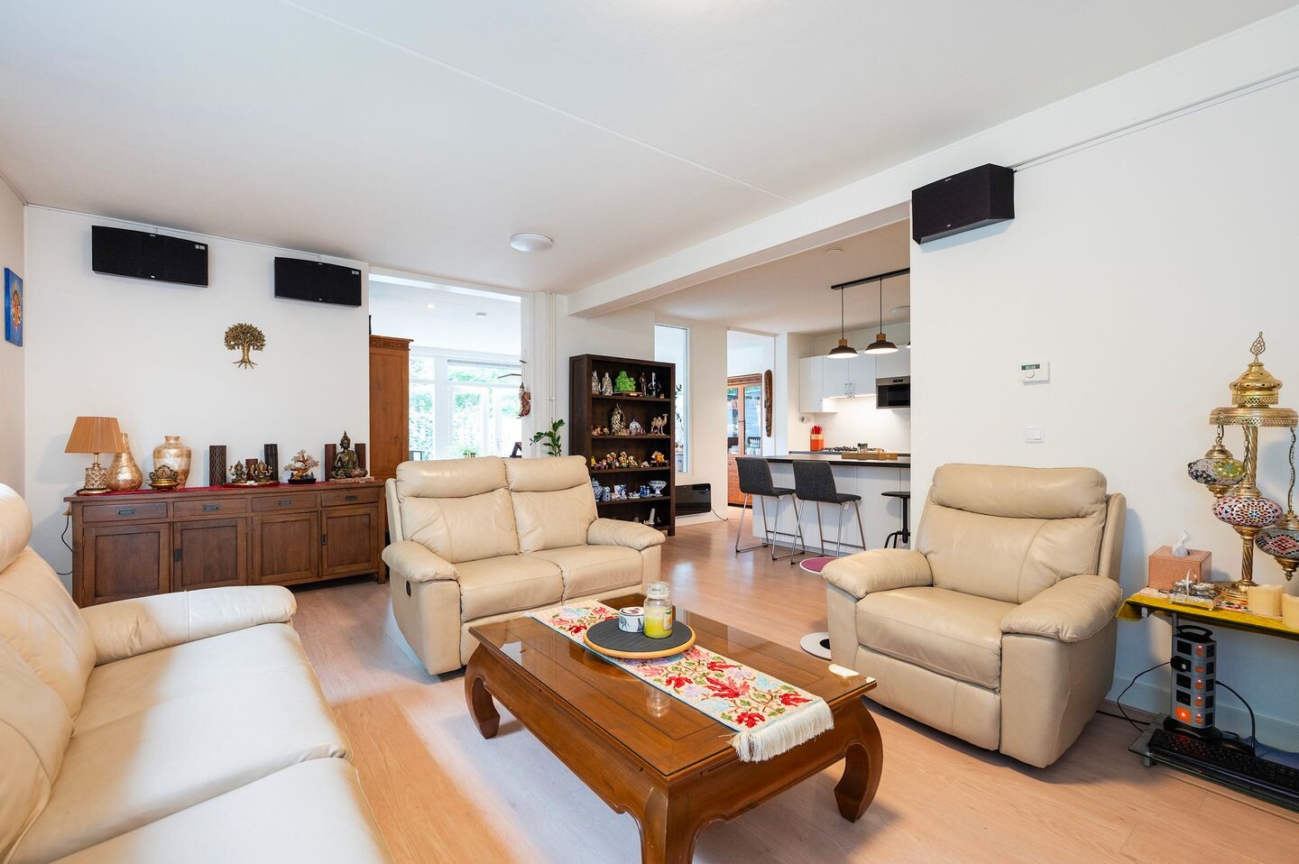 Tussenwoning te koop: Tulpentuin 347, Voorburg