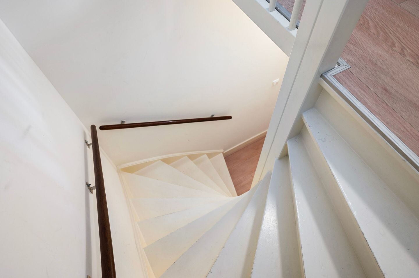 Tussenwoning te koop: Tulpentuin 347, Voorburg