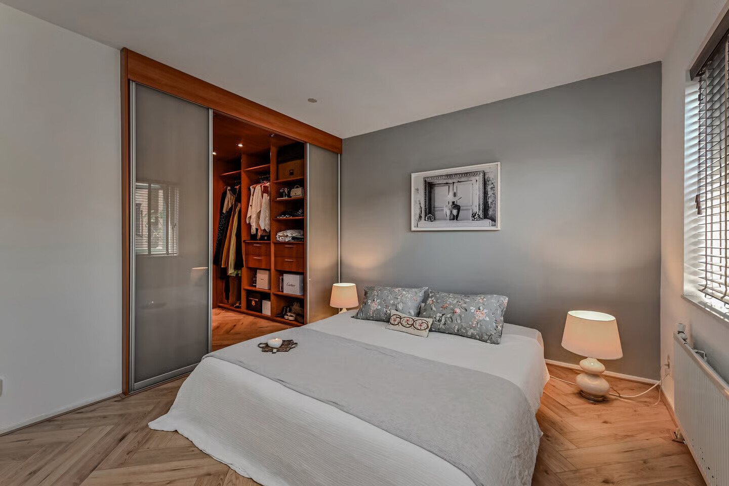 Appartement te koop: Charley Tooropstraat 18, Voorburg