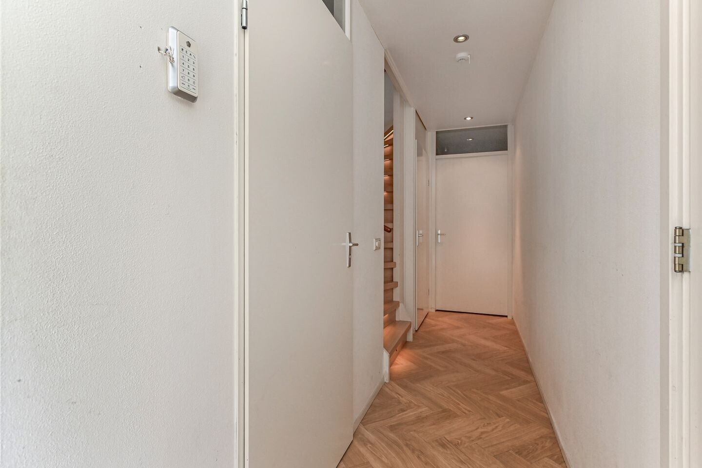 Appartement te koop: Charley Tooropstraat 18, Voorburg
