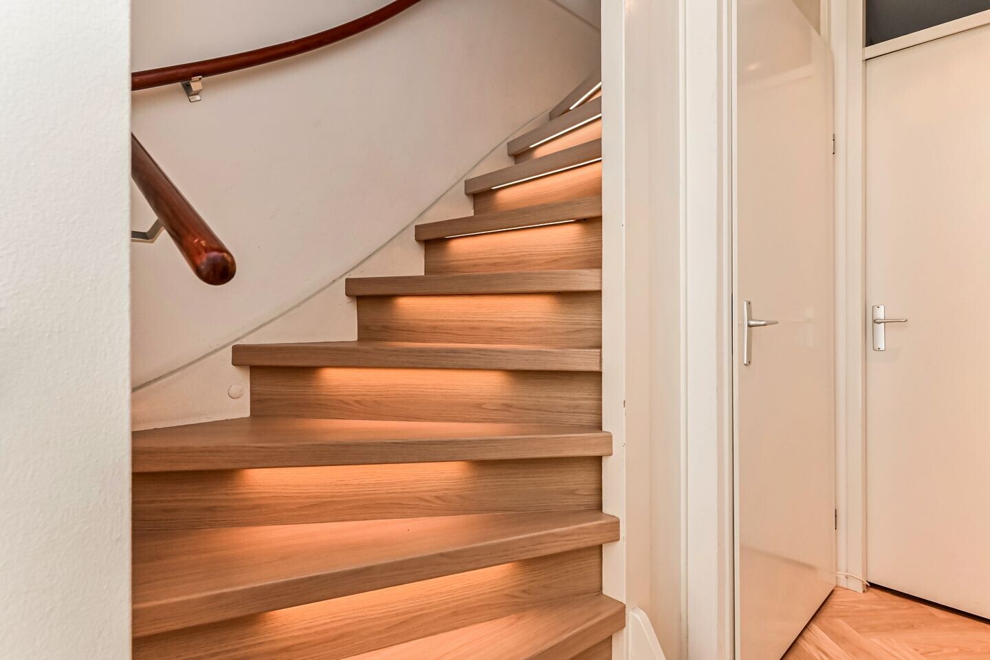 Appartement te koop: Charley Tooropstraat 18, Voorburg