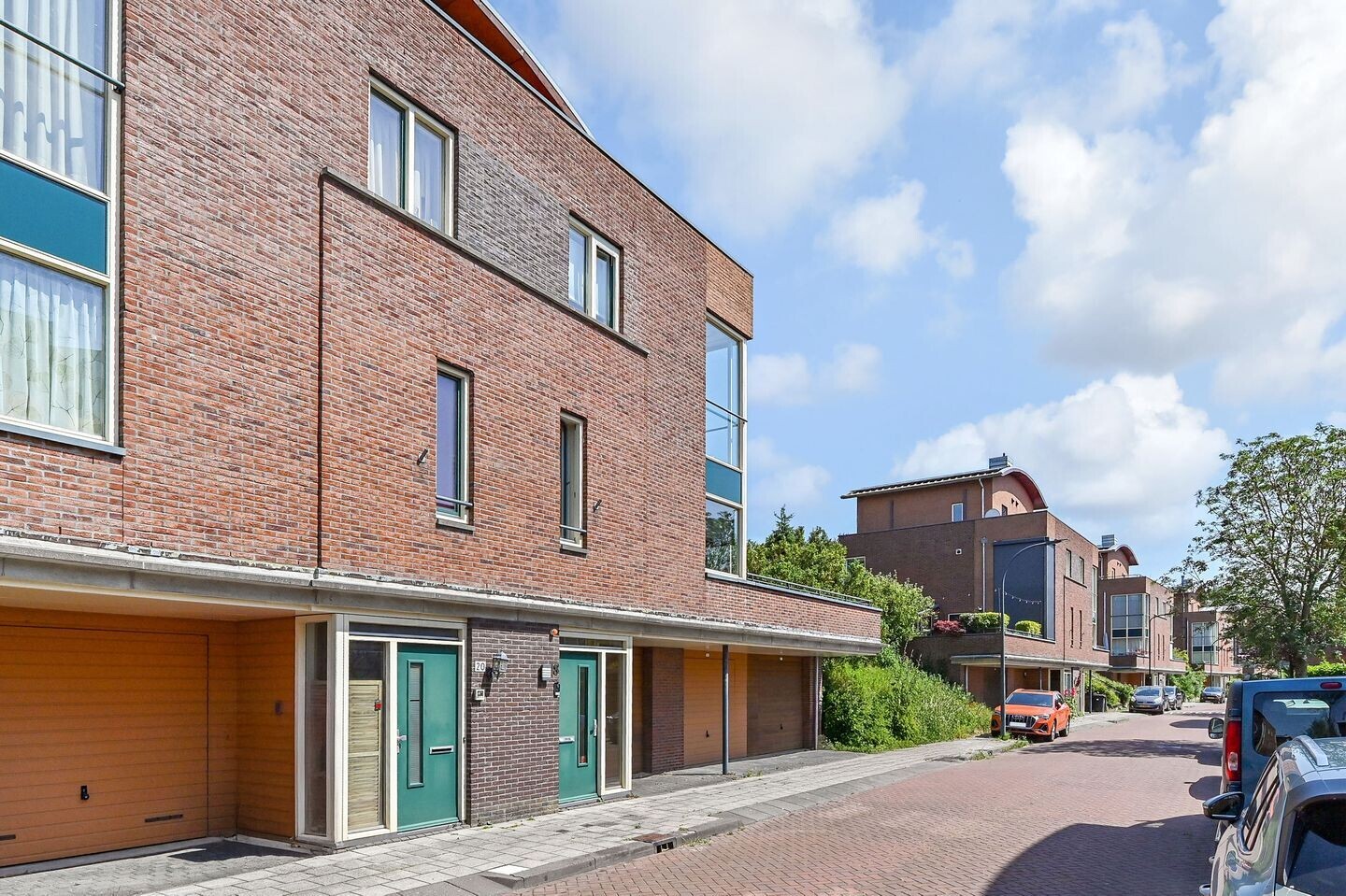 Appartement te koop: Charley Tooropstraat 18, Voorburg