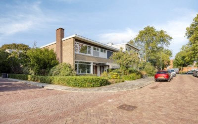 Johannes Meybeeklaan 15