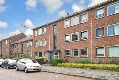 Jacob van Lennepstraat 32