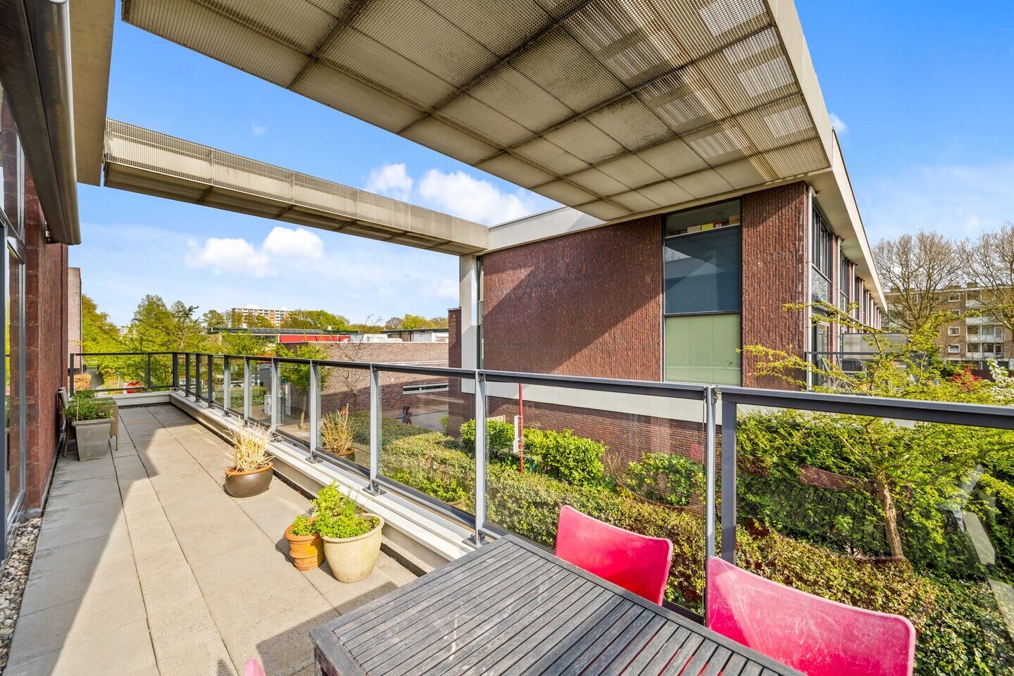 Hoekwoning te koop: van Royenstraat 19, Voorburg