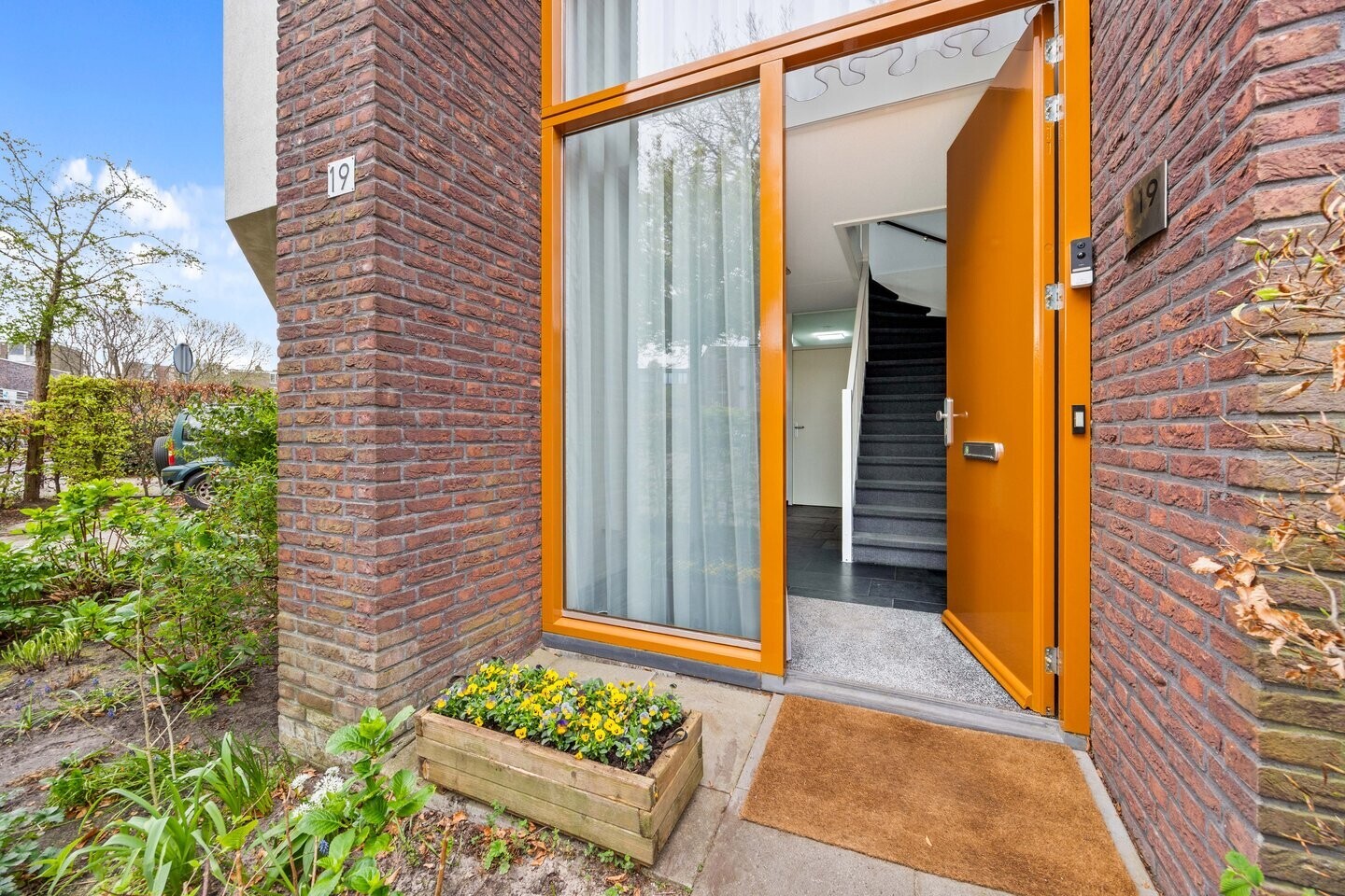 Hoekwoning te koop: van Royenstraat 19, Voorburg