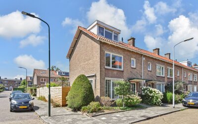 De Genestetstraat 25