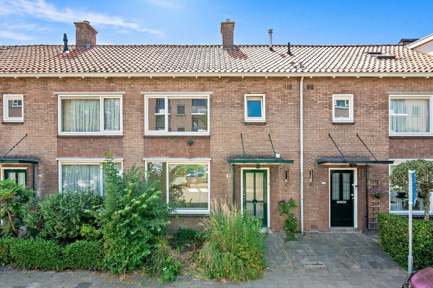 Tussenwoning te koop: De Genestetstraat 9, Voorburg