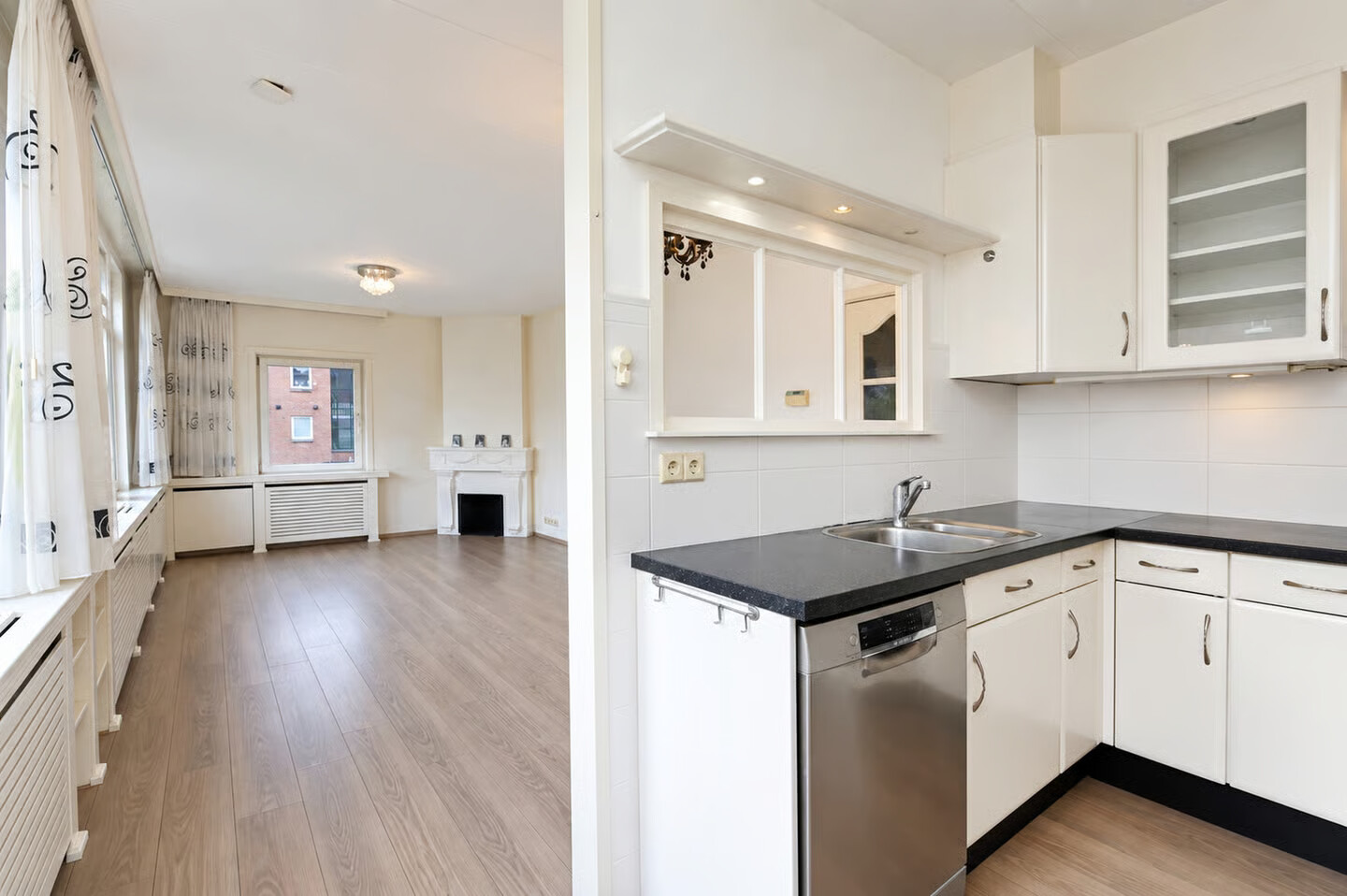 Appartement te koop: Koningin Wilhelminalaan 245, Voorburg