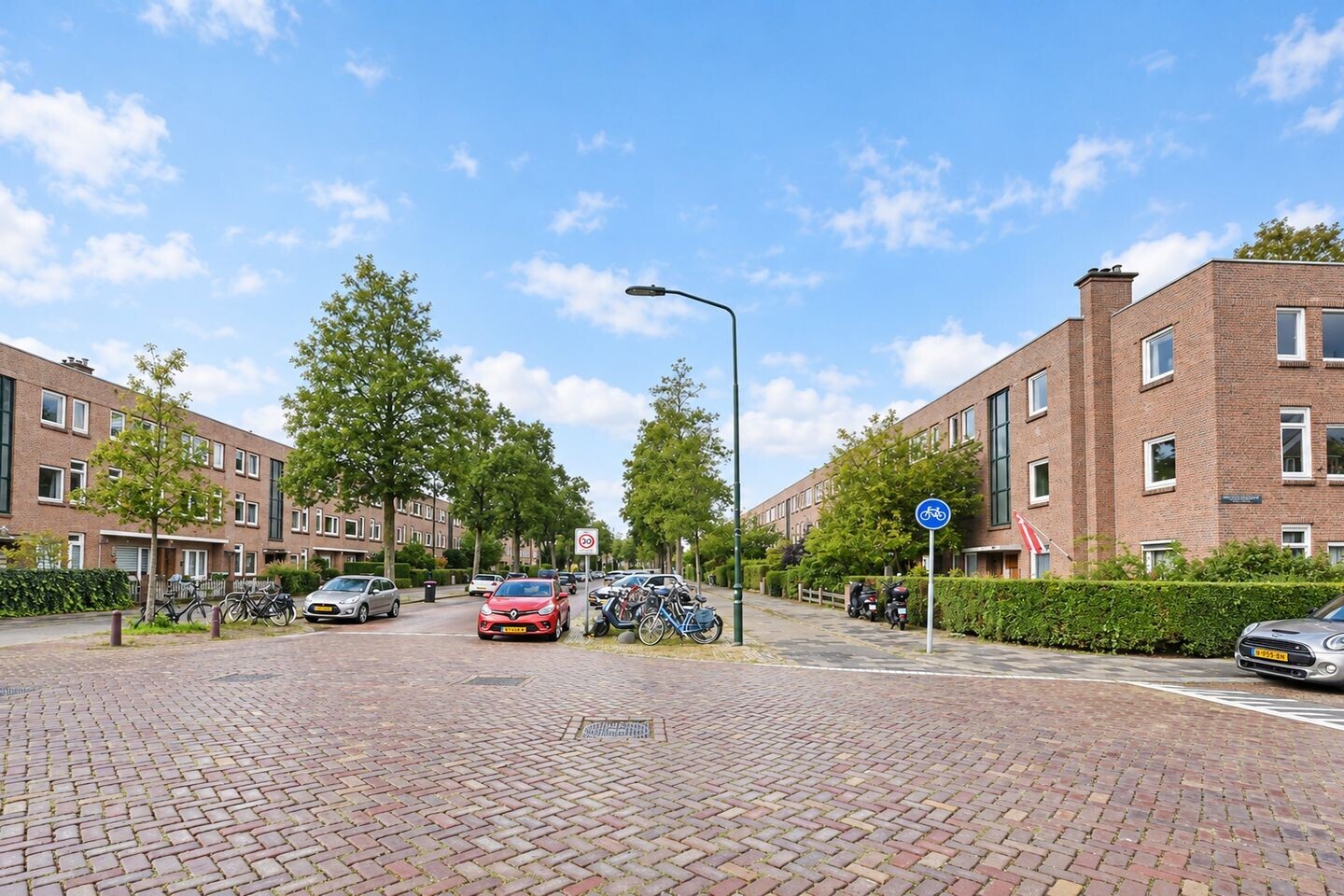 Appartement te koop: Koningin Wilhelminalaan 245, Voorburg