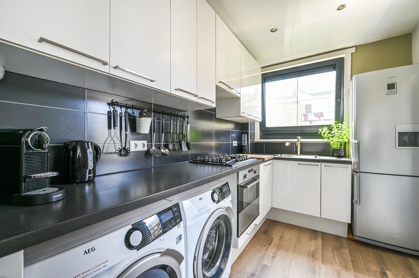 Appartement te koop: Koningin Wilhelminalaan 330C, Voorburg