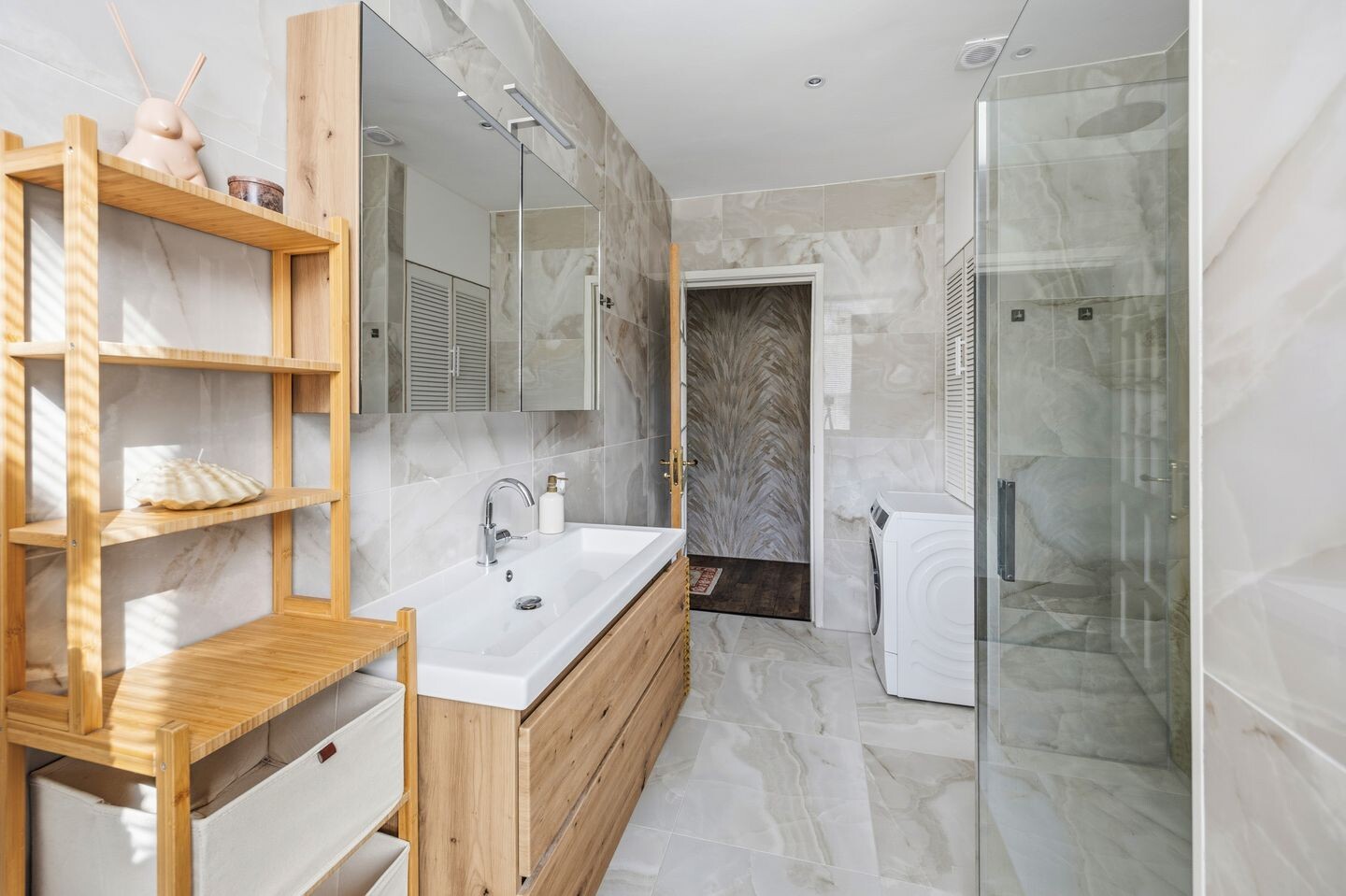 Appartement te koop: Koningin Wilhelminalaan 342C, Voorburg