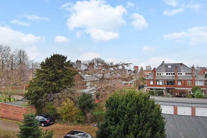 Appartement te koop: Laan van Nieuw Oosteinde 93, Voorburg