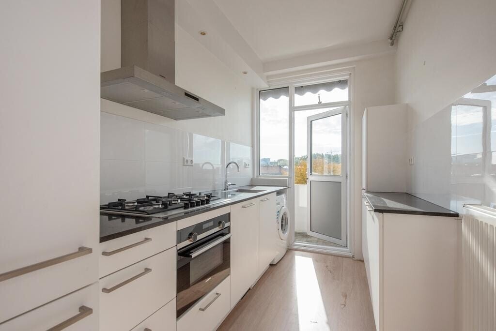 Appartement te koop: Koningin Julianalaan 192, Voorburg