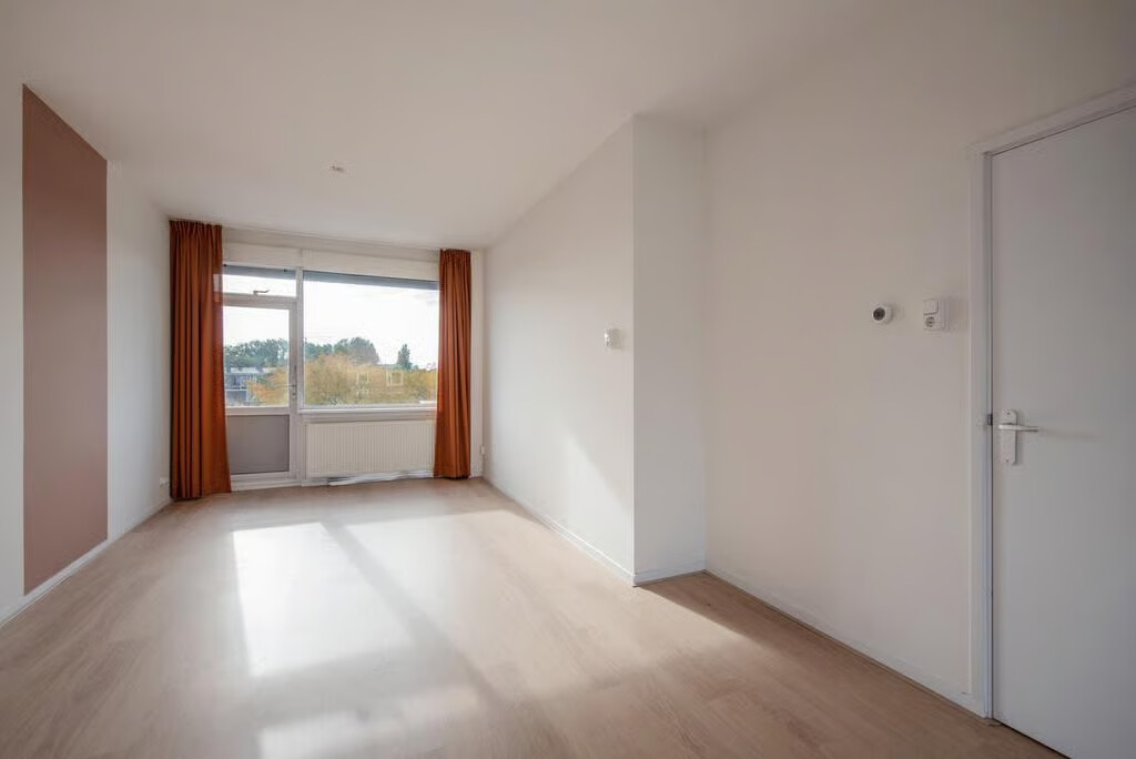 Appartement te koop: Koningin Julianalaan 192, Voorburg