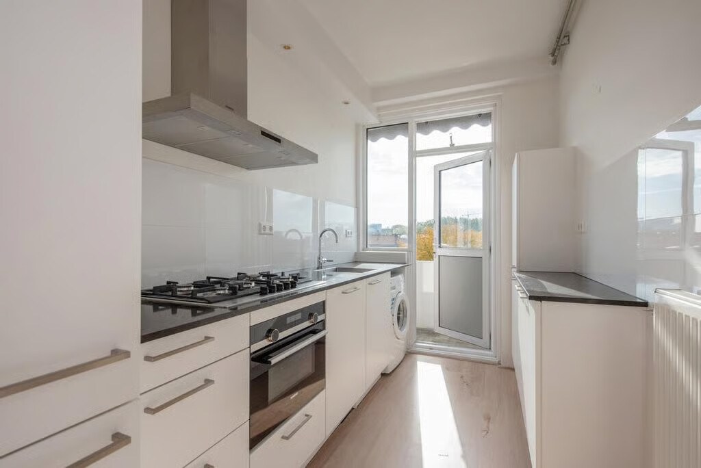 Appartement te koop: Koningin Julianalaan 192, Voorburg