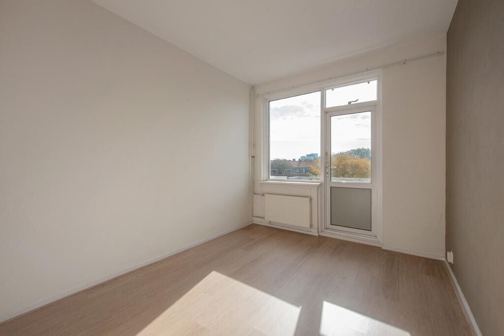 Appartement te koop: Koningin Julianalaan 192, Voorburg