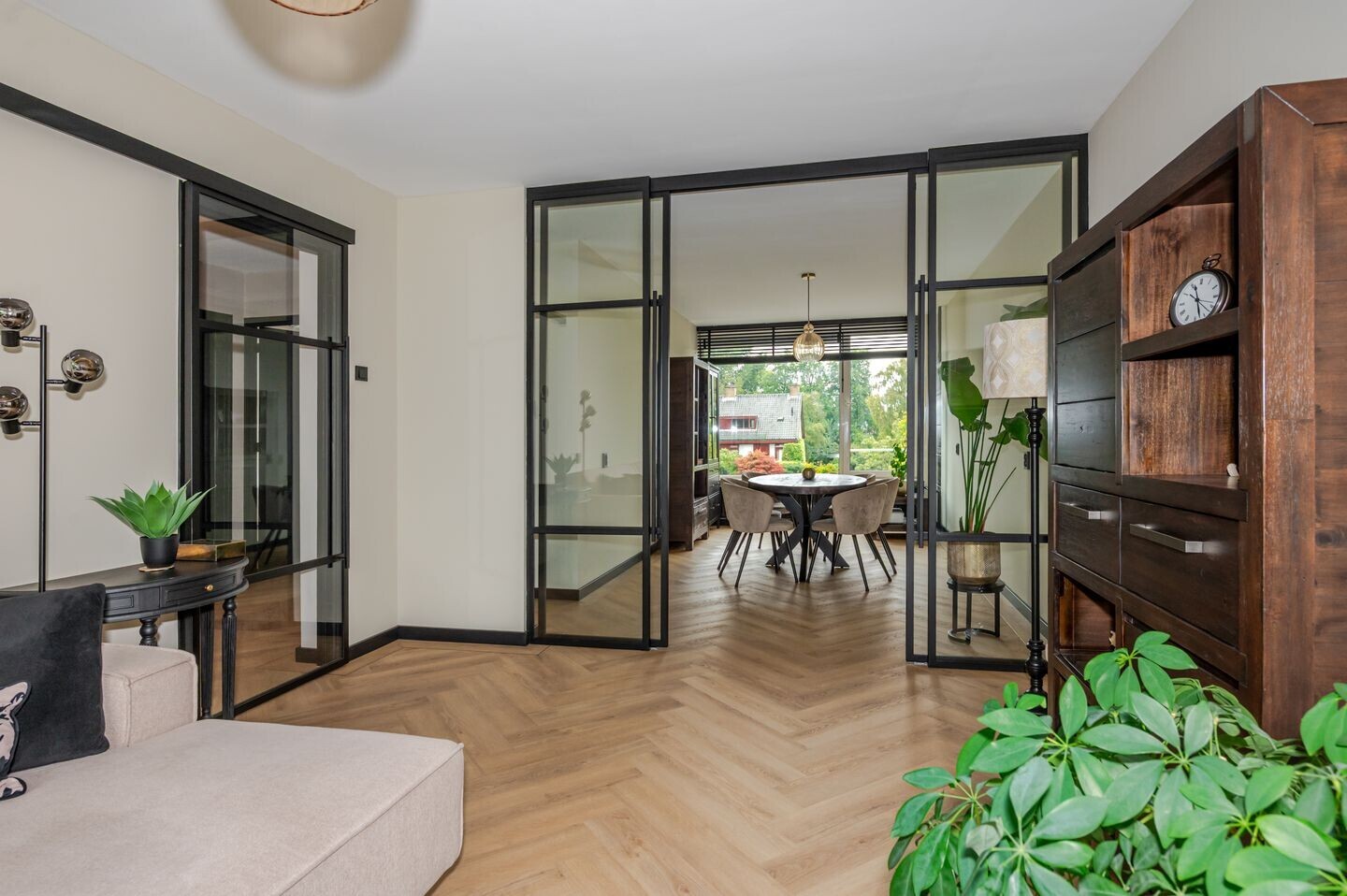 Appartement te koop: Goeverneurkade 82, Voorburg