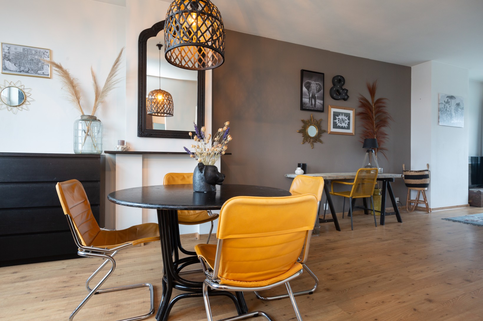 Appartement te koop: van Alphenstraat 82, Voorburg