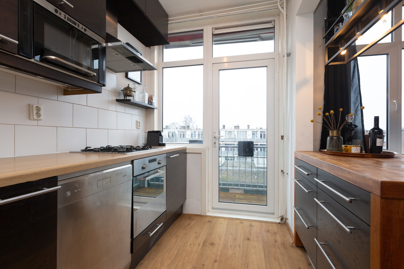 Appartement te koop: van Alphenstraat 82, Voorburg