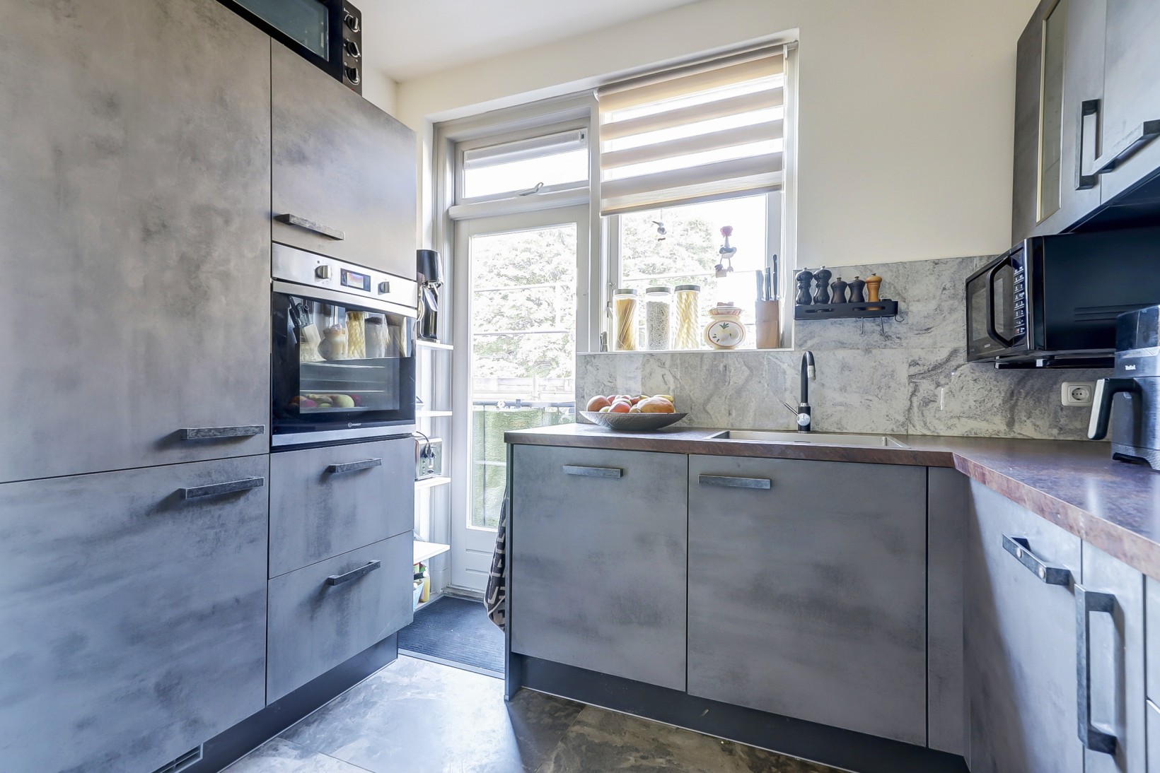 Appartement te koop: van Wassenaerstraat 76A, Voorburg