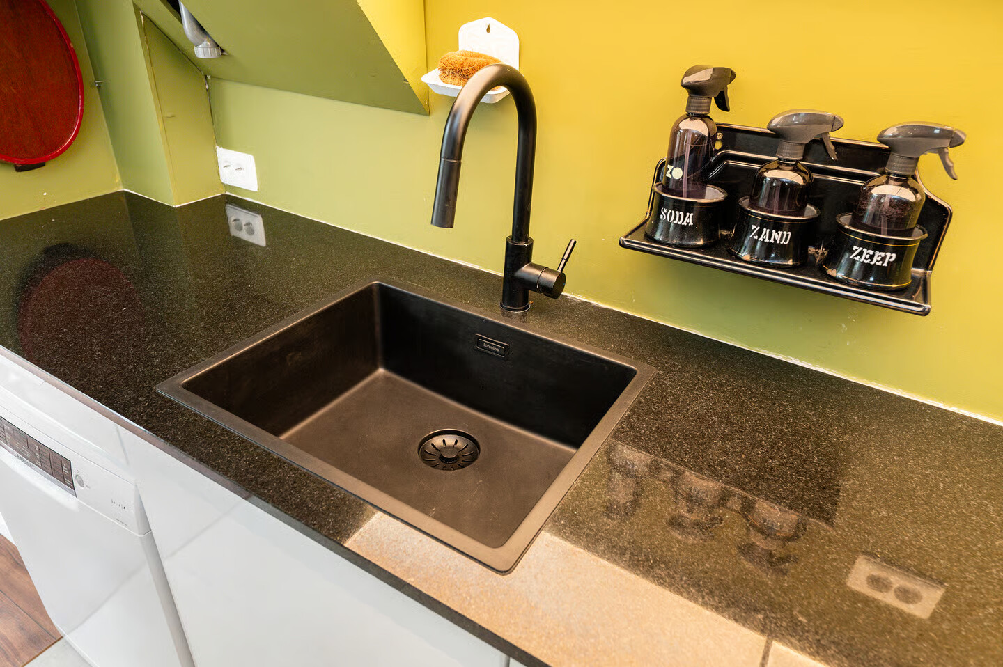 Appartement te koop: van Duvenvoordelaan 99, Voorburg