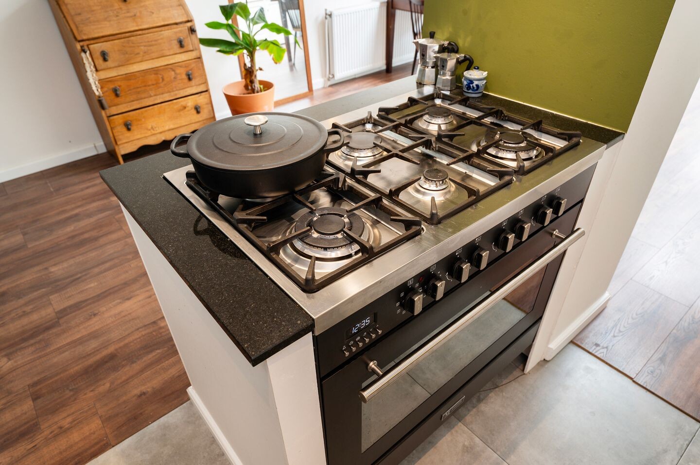 Appartement te koop: van Duvenvoordelaan 99, Voorburg