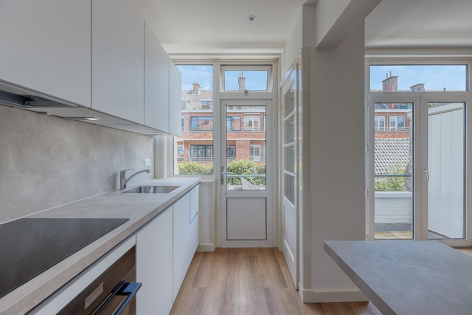 Appartement te huur: van Duvenvoordelaan 34, Voorburg