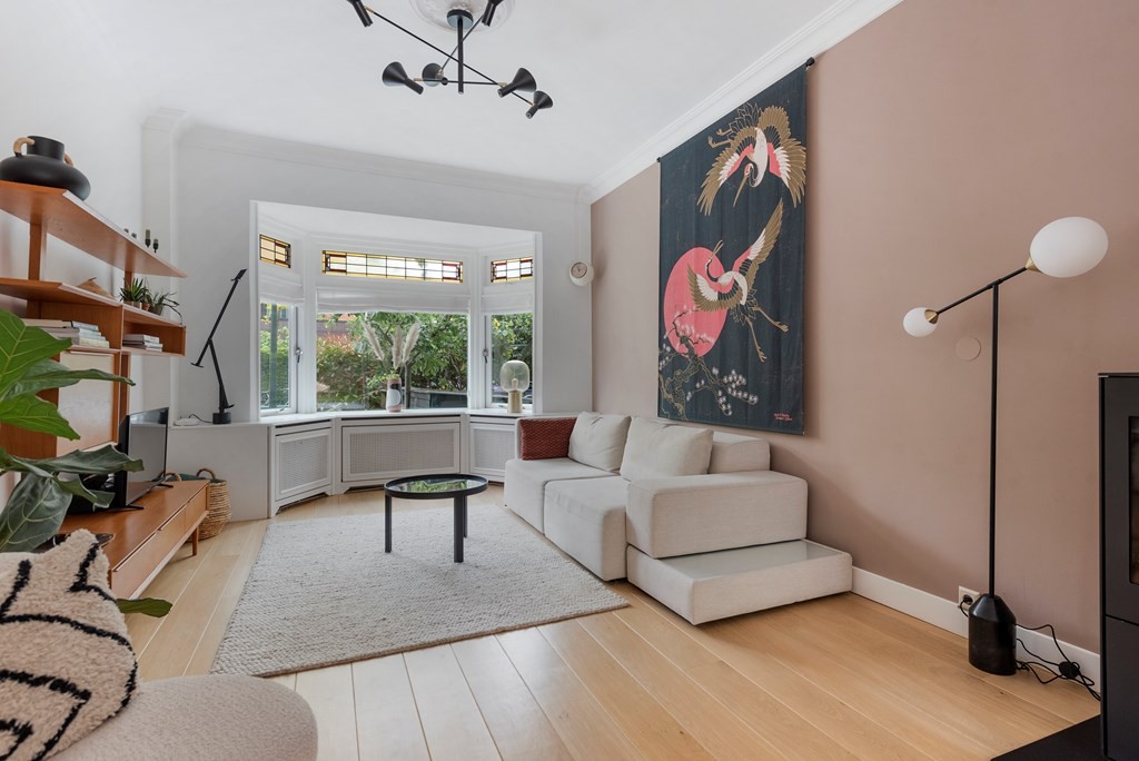 Tussenwoning te huur: Hoekenburglaan 56, Voorburg