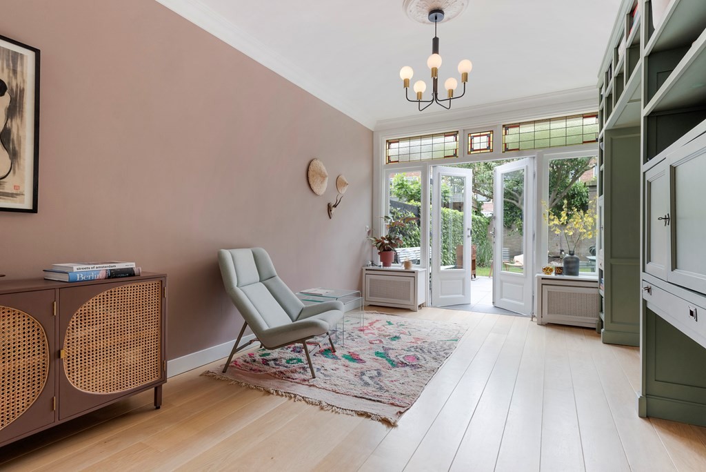Tussenwoning te huur: Hoekenburglaan 56, Voorburg