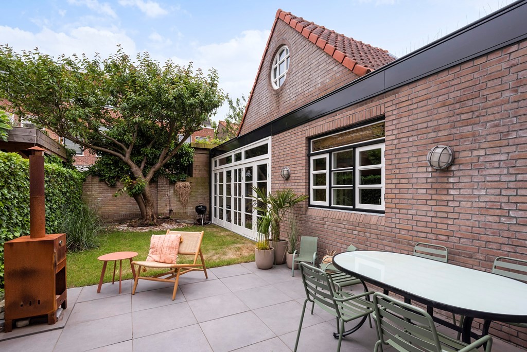 Tussenwoning te huur: Hoekenburglaan 56, Voorburg