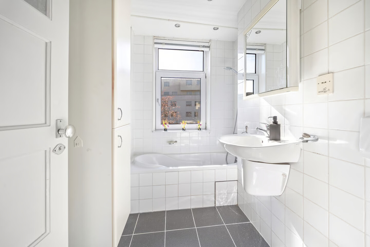 Tussenwoning te koop: Agrippinastraat 17, Voorburg