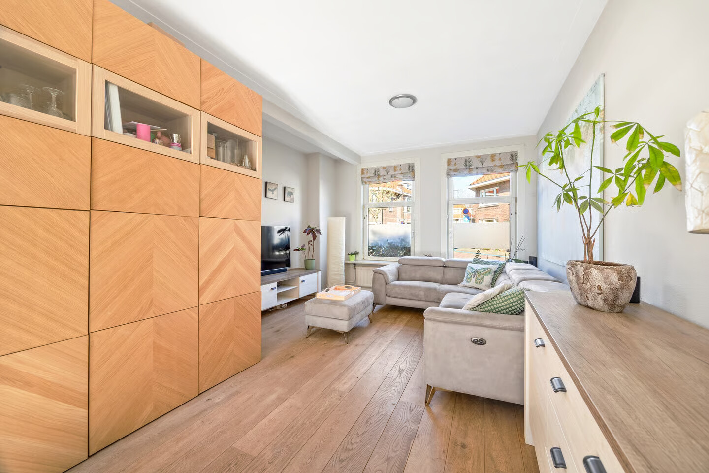 Tussenwoning te koop: Agrippinastraat 17, Voorburg