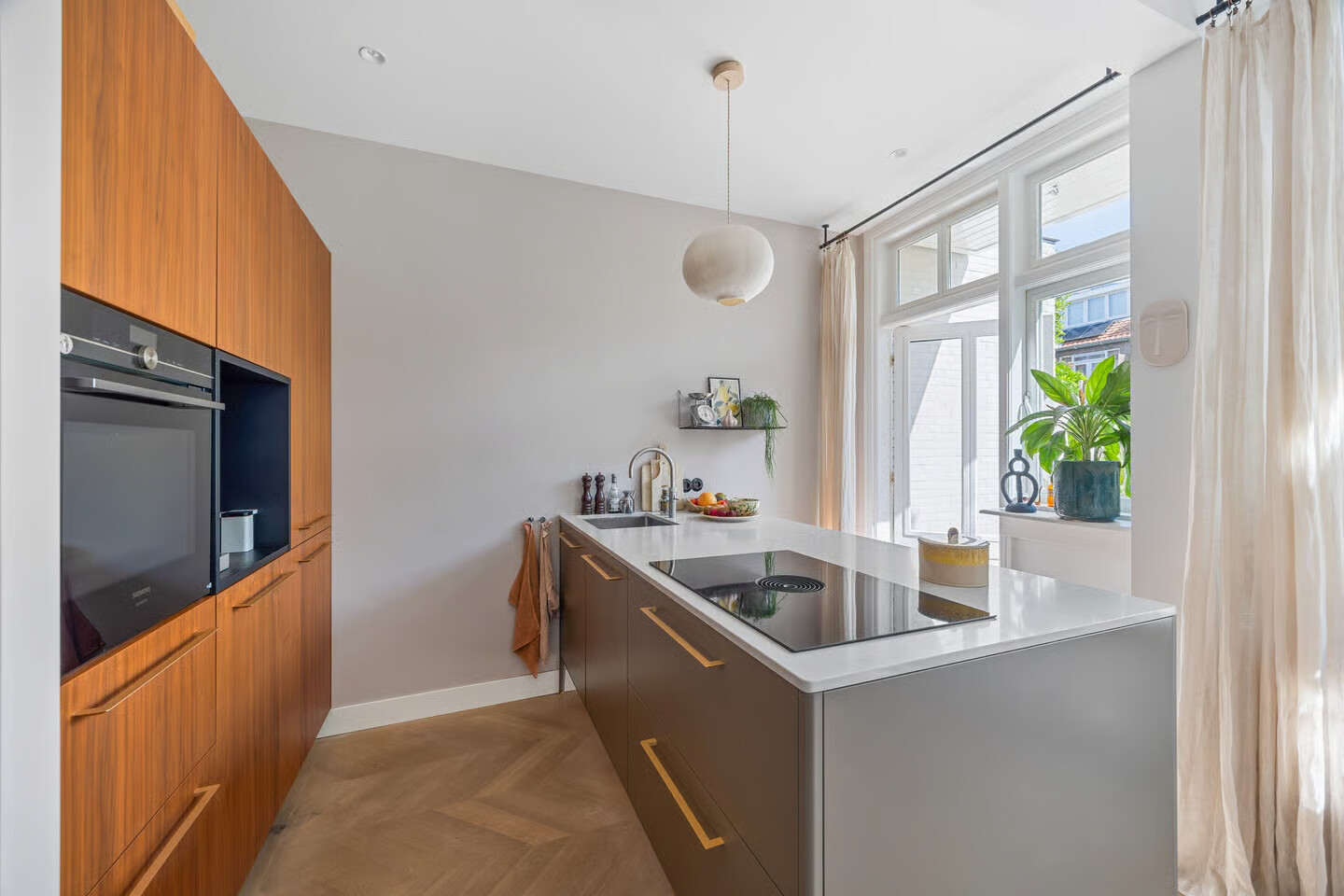 Tussenwoning te koop: Agrippinastraat 24, Voorburg