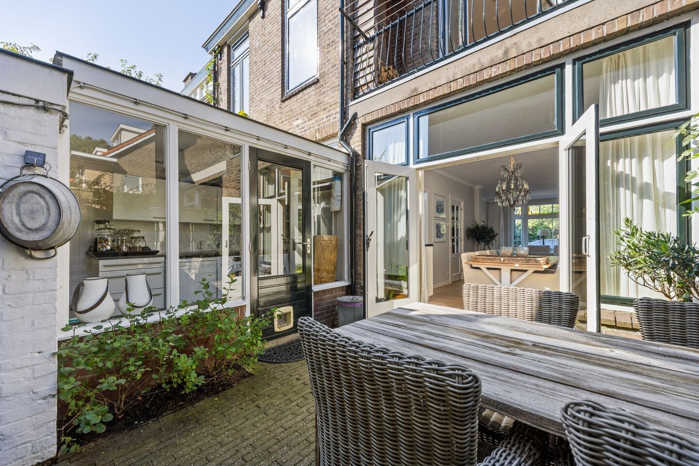 Tussenwoning te koop: Corbulokade 6, Voorburg