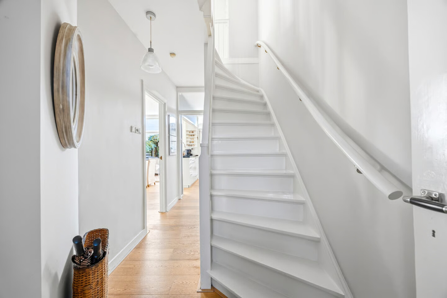 Tussenwoning te koop: Corbulokade 6, Voorburg