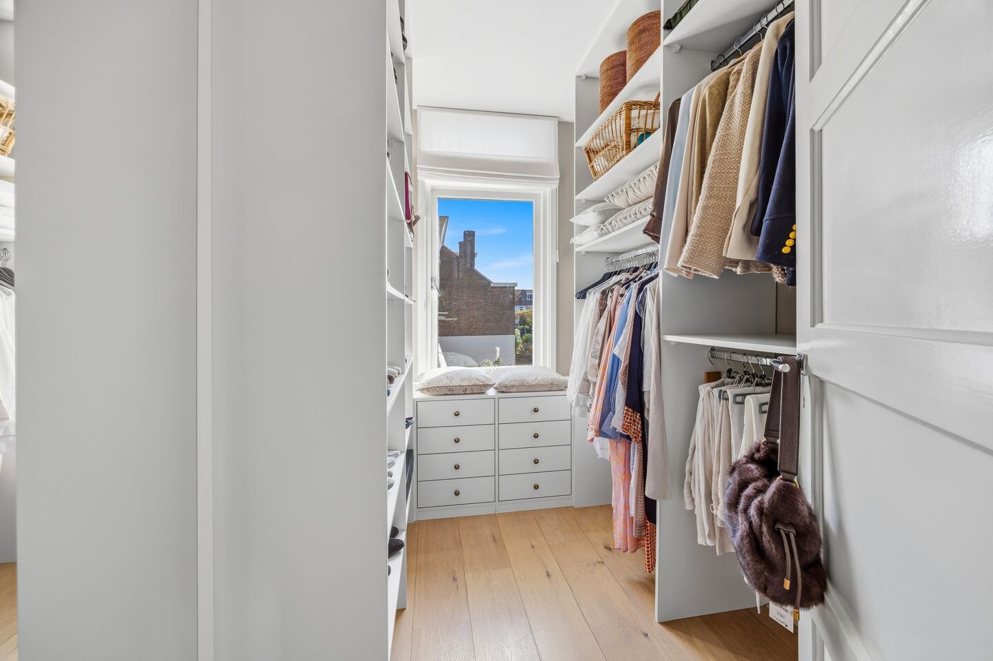 Tussenwoning te koop: Corbulokade 6, Voorburg