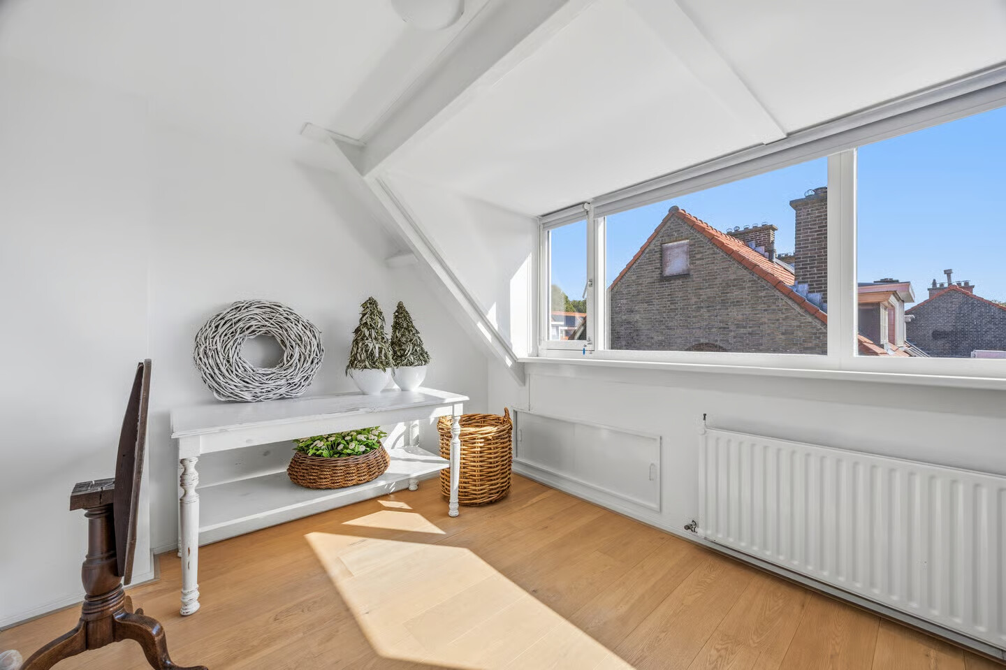 Tussenwoning te koop: Corbulokade 6, Voorburg
