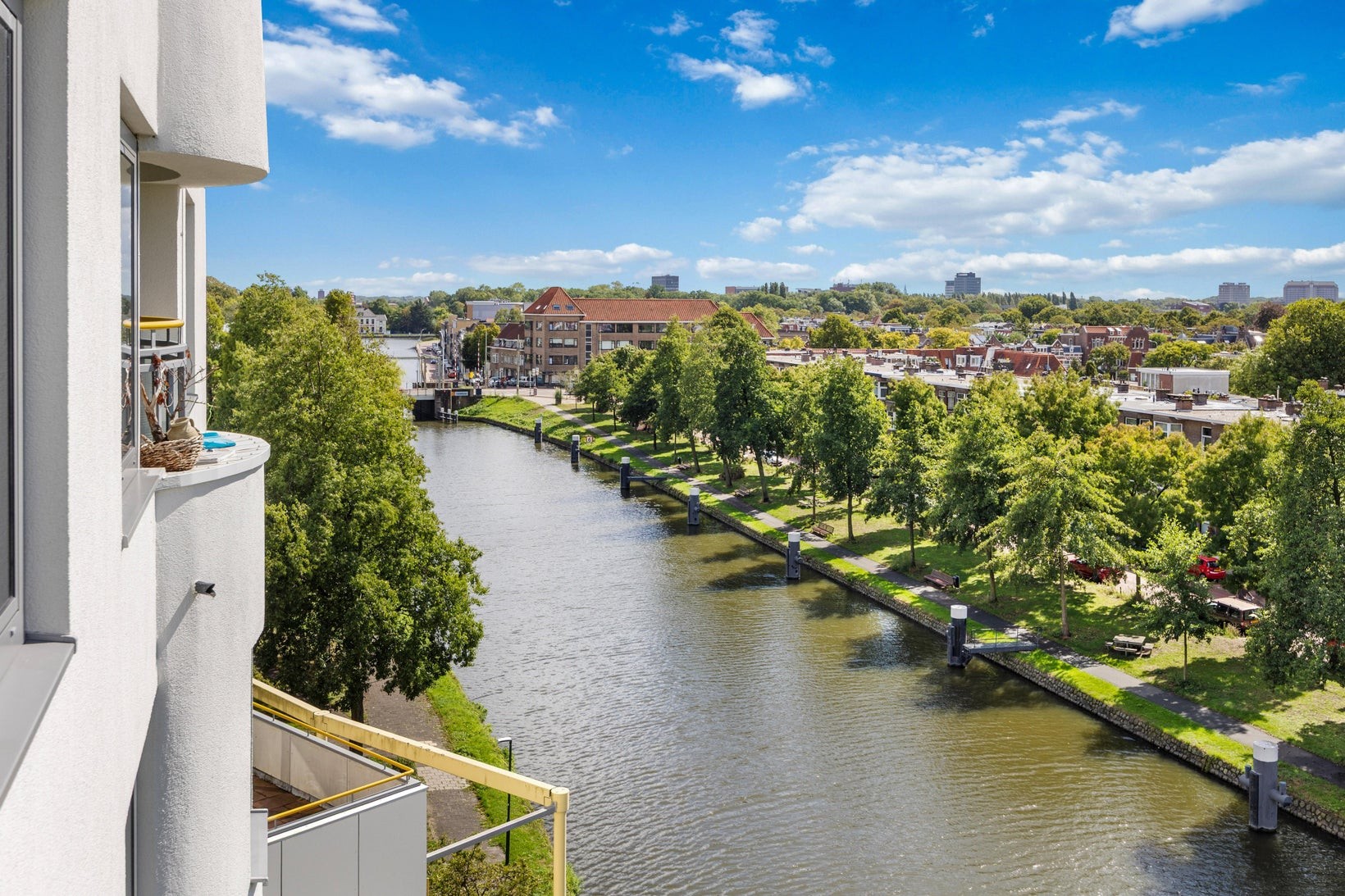 Appartement te koop: Corbulokade 40, Voorburg