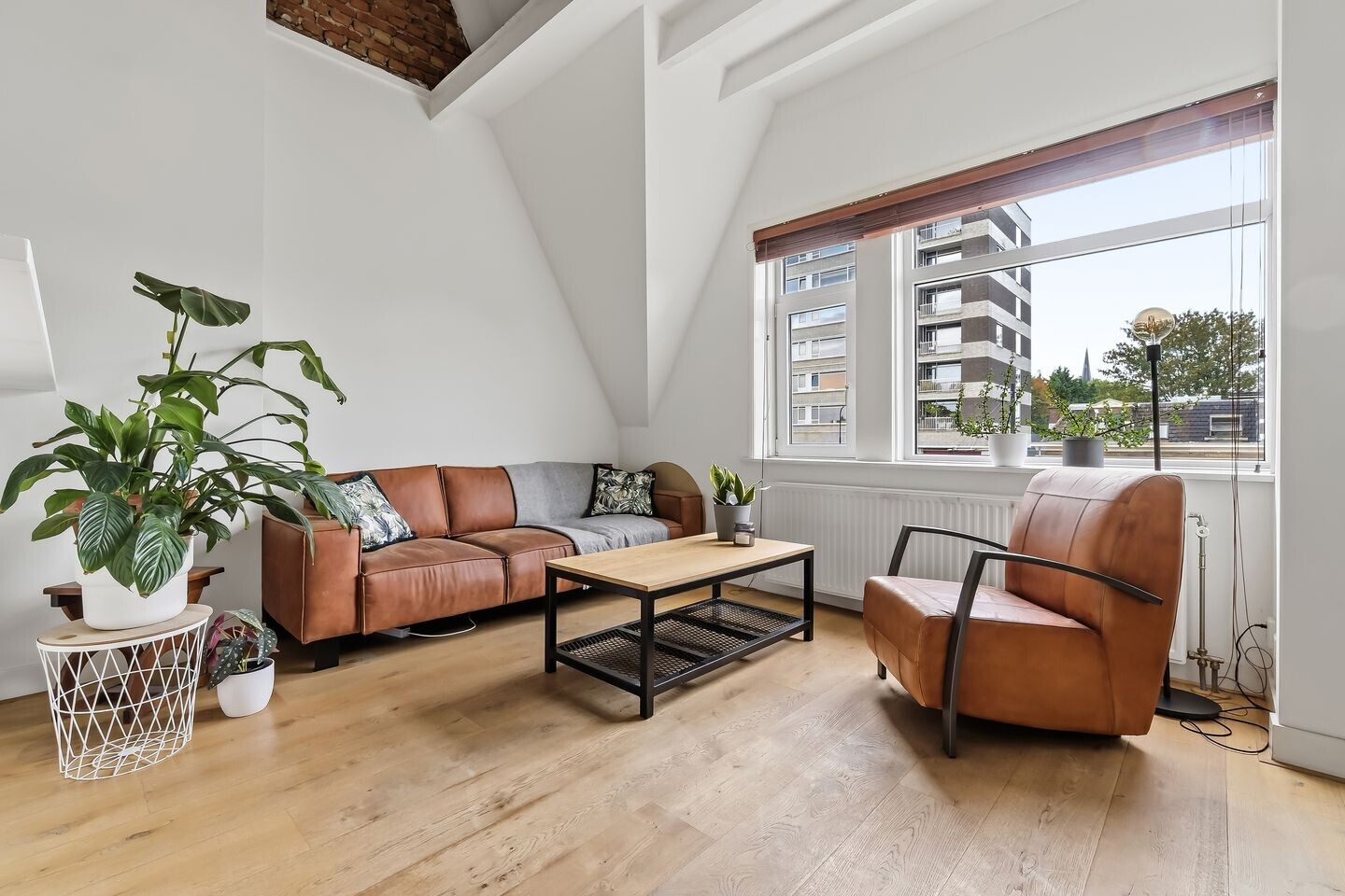 Appartement te koop: Haagweg 109B, Rijswijk