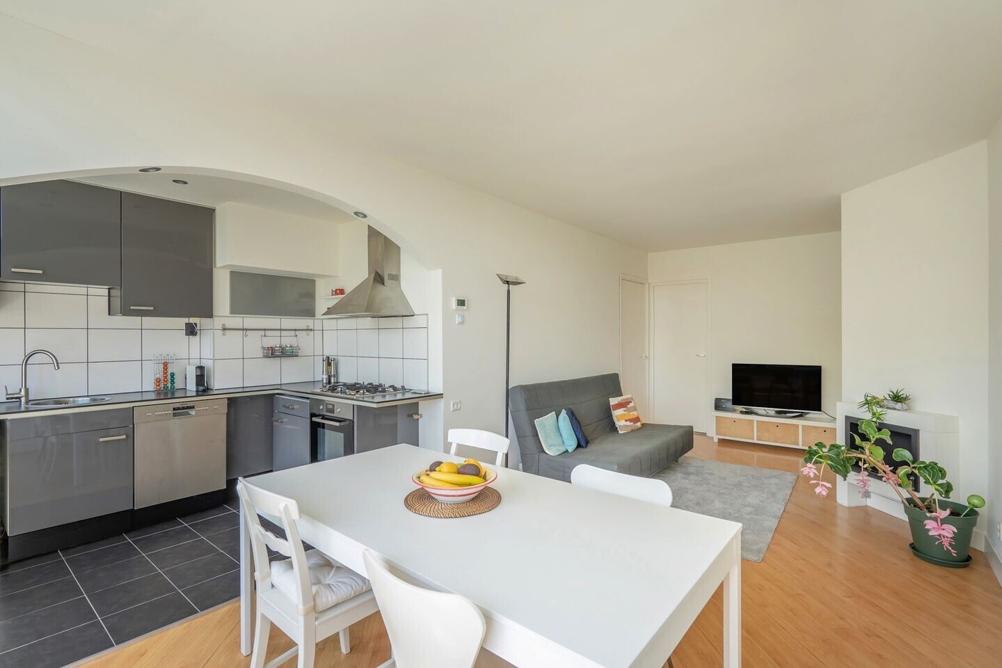 Appartement te koop: Caan van Necklaan 300, Rijswijk