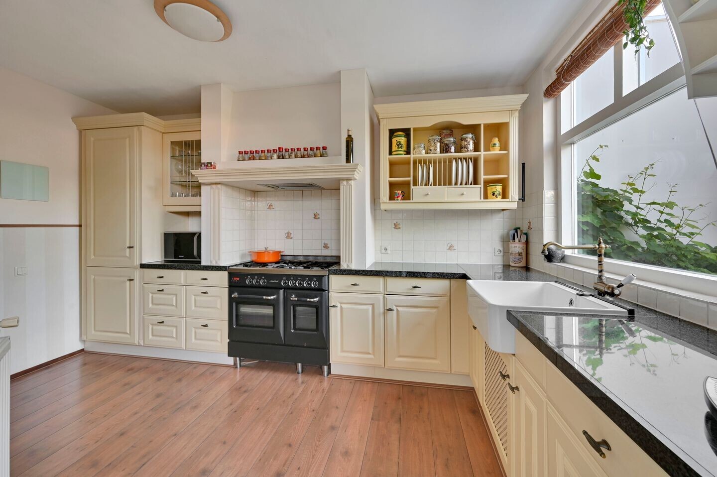 Tussenwoning te koop: Kerklaan 194, Rijswijk