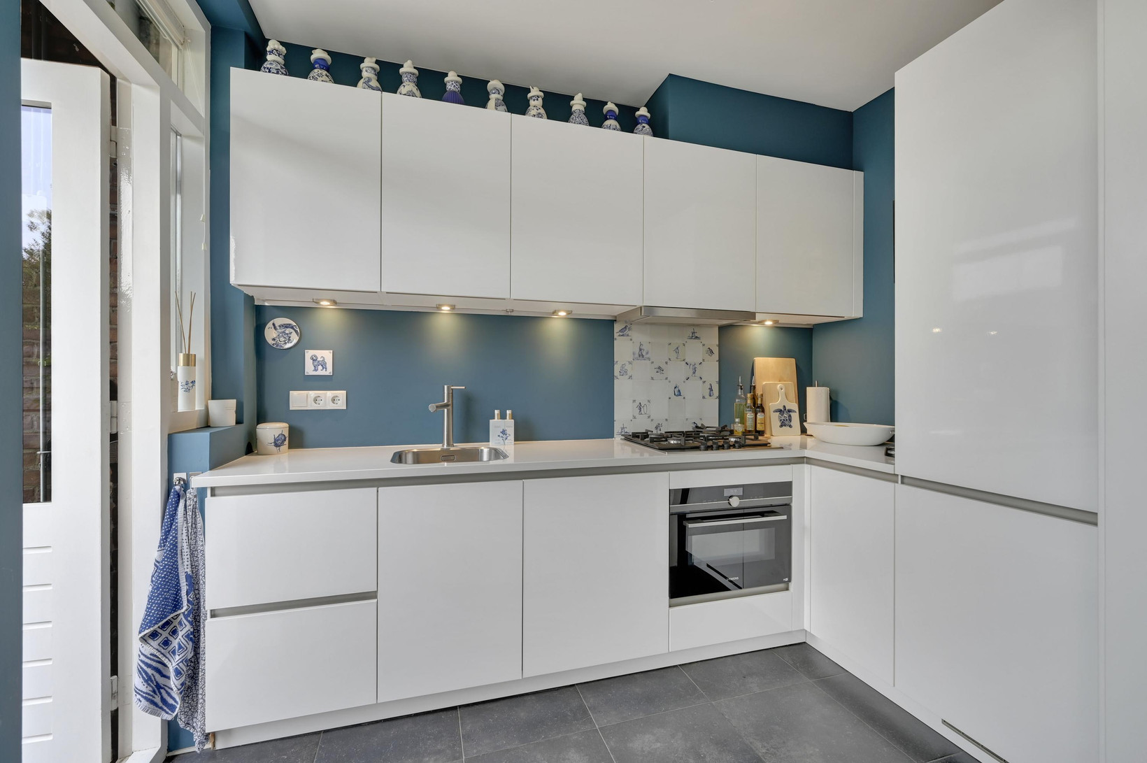 Tussenwoning te koop: Jozef Israëlslaan 92, Rijswijk