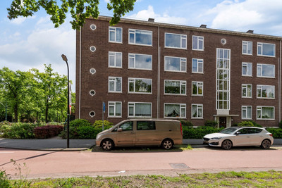Burgemeeste. 4