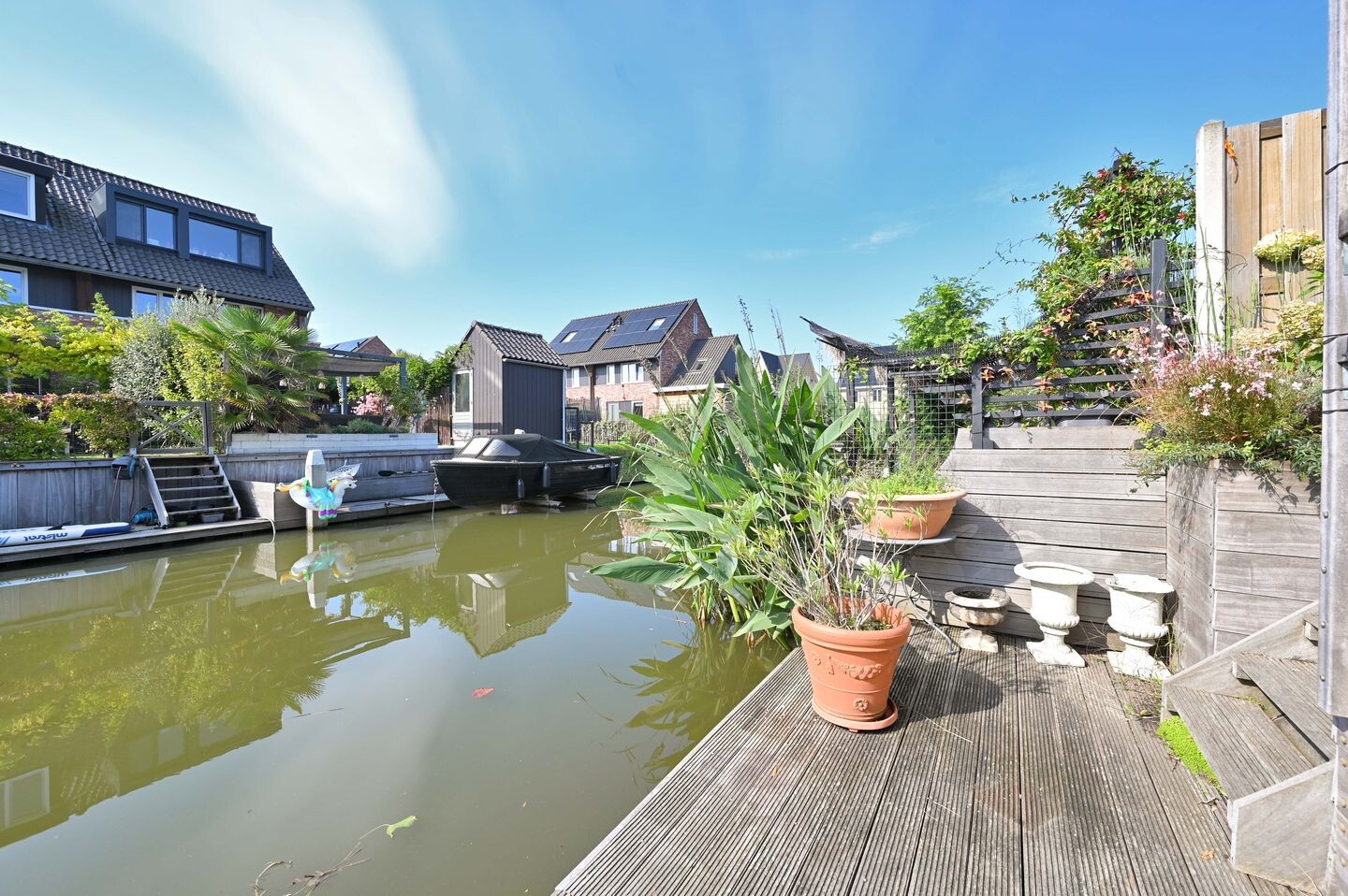 Tussenwoning te koop: Menagerie 23, Rijswijk