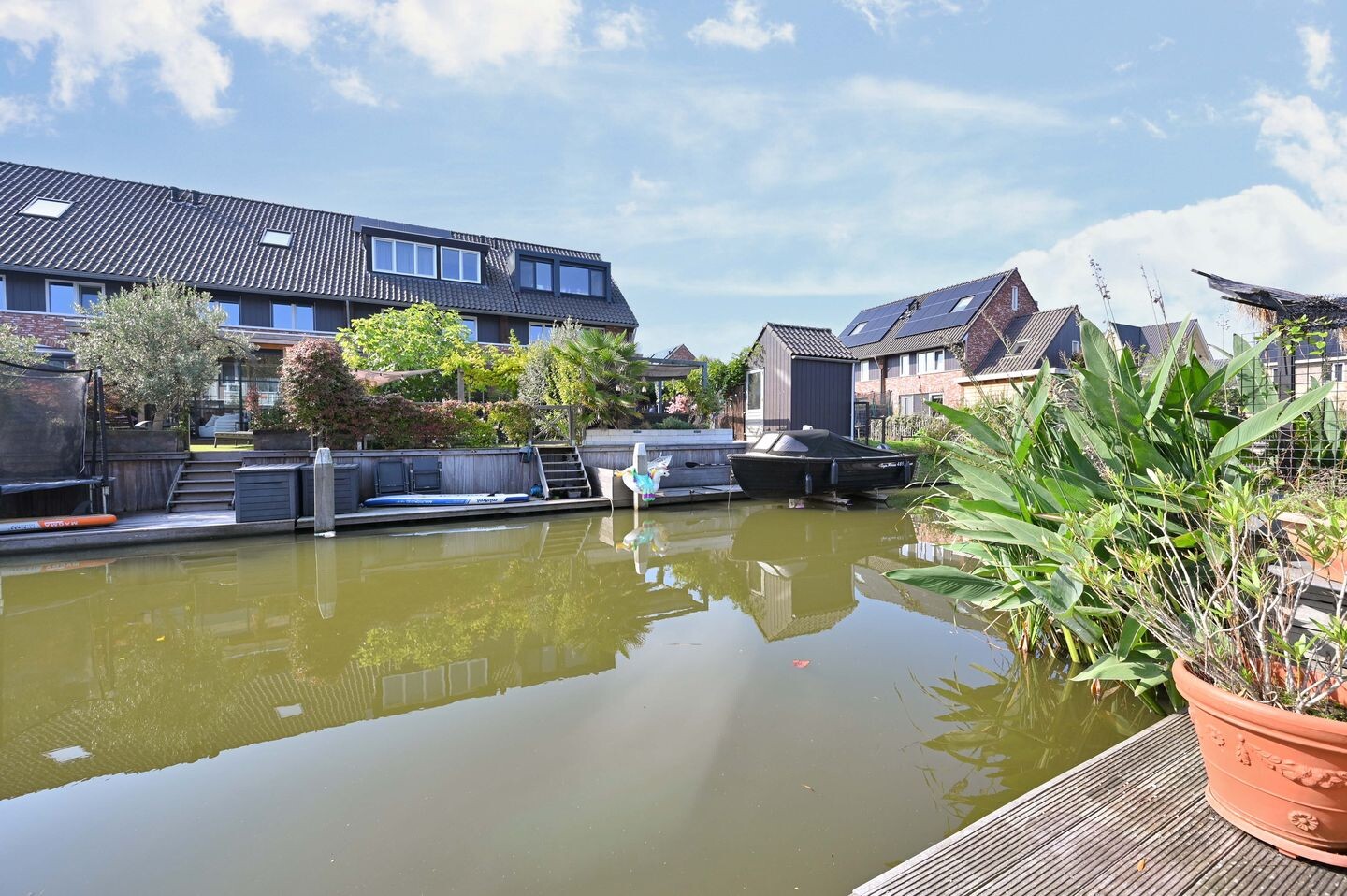 Tussenwoning te koop: Menagerie 23, Rijswijk