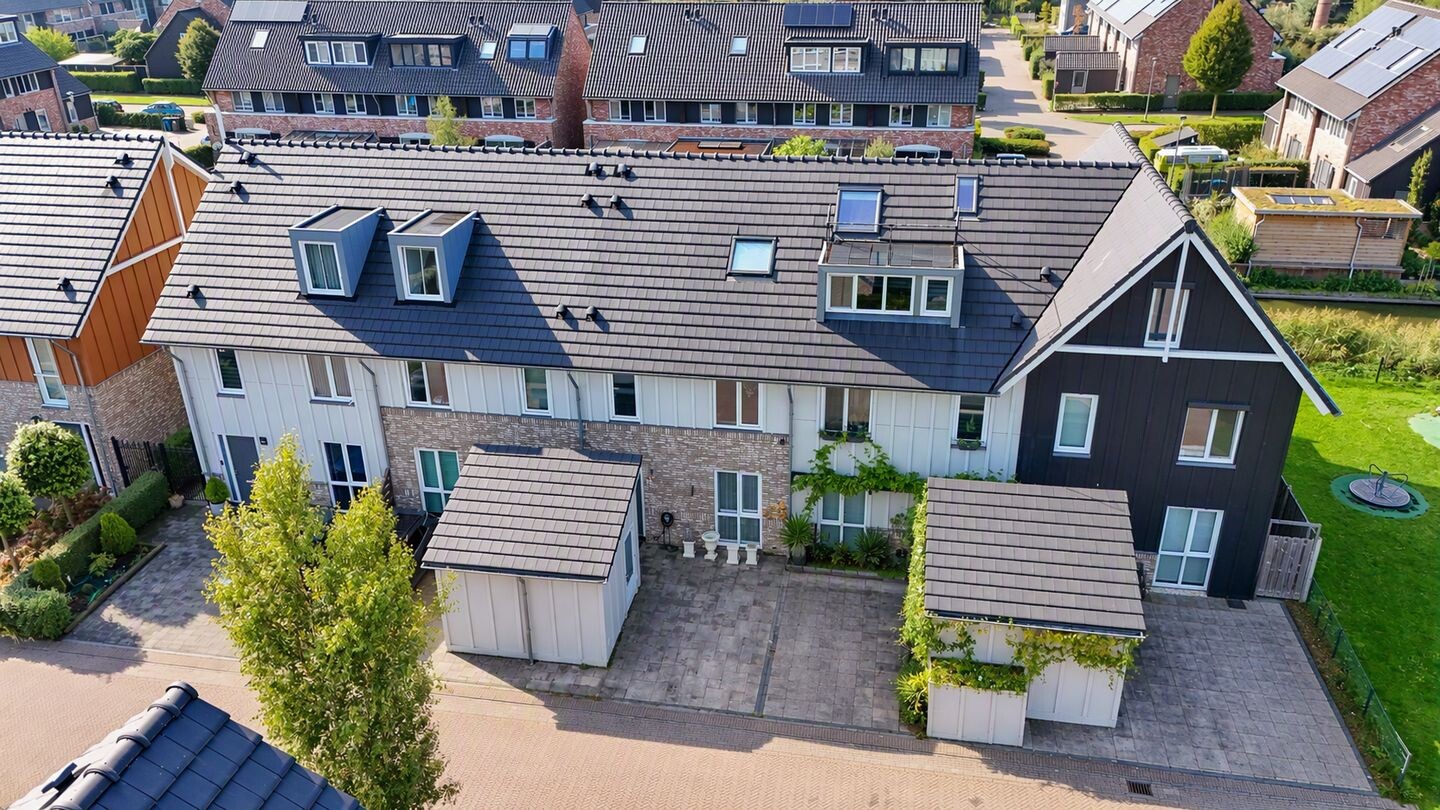 Tussenwoning te koop: Menagerie 23, Rijswijk