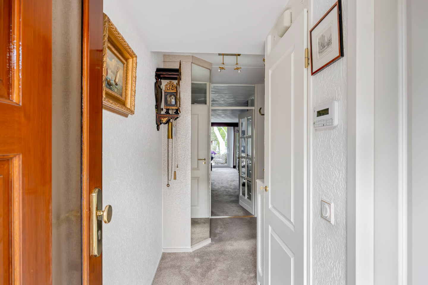Tussenwoning te koop: Pauwhof 150, Rijswijk